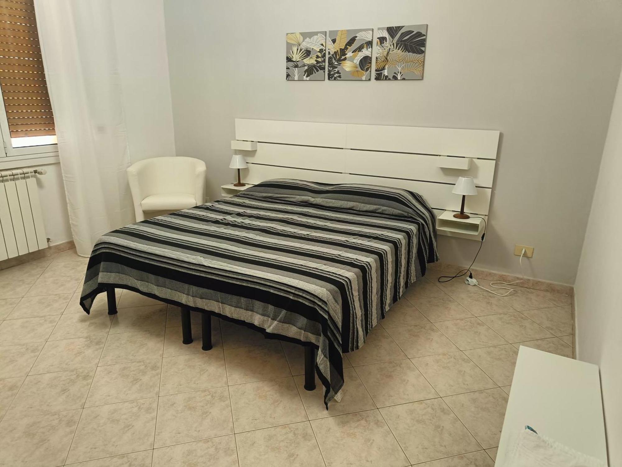 Tia Tourist Apartment โรม ภายนอก รูปภาพ
