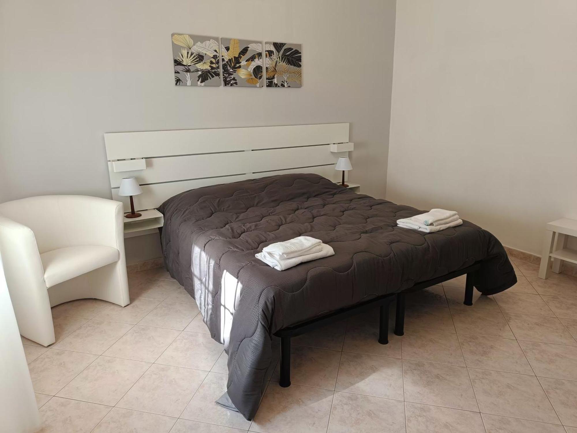 Tia Tourist Apartment โรม ภายนอก รูปภาพ