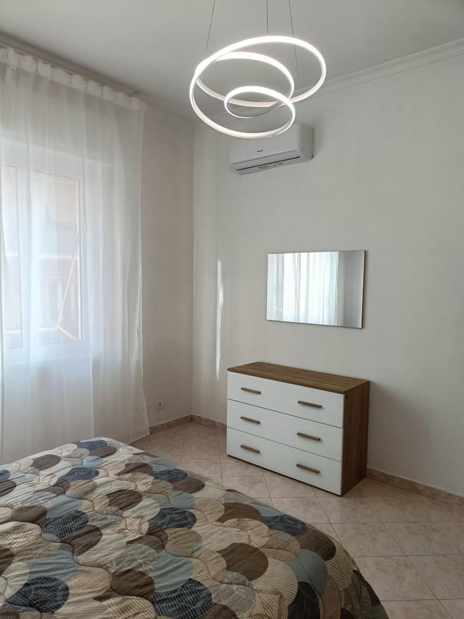 Tia Tourist Apartment โรม ภายนอก รูปภาพ
